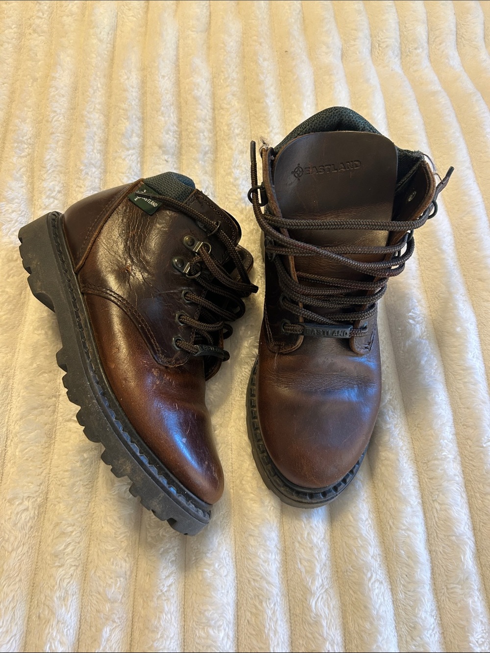 Vintage Eastland Brown Leather Womens Lace-Up Boots